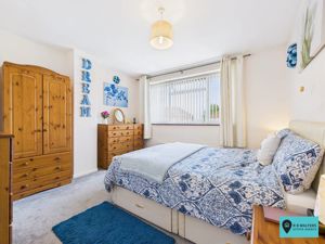 Bedroom- click for photo gallery